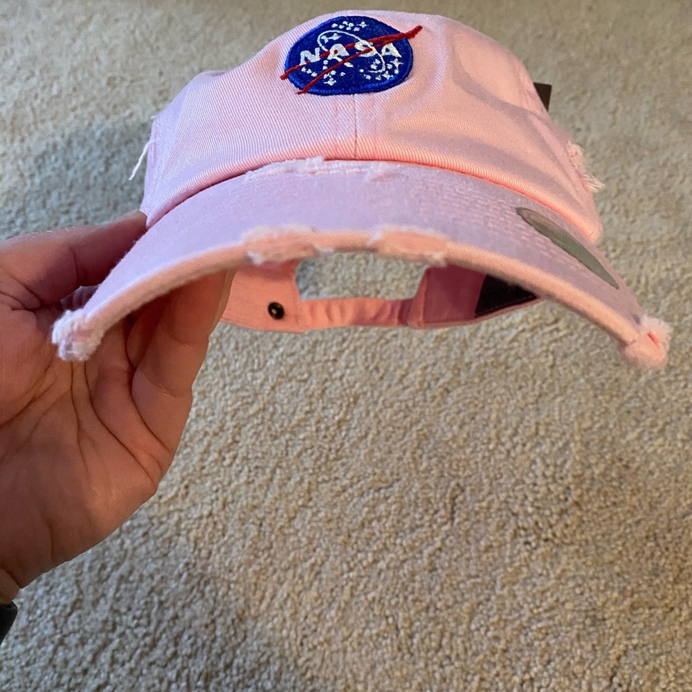 NASA hat - Picture 2 of 5